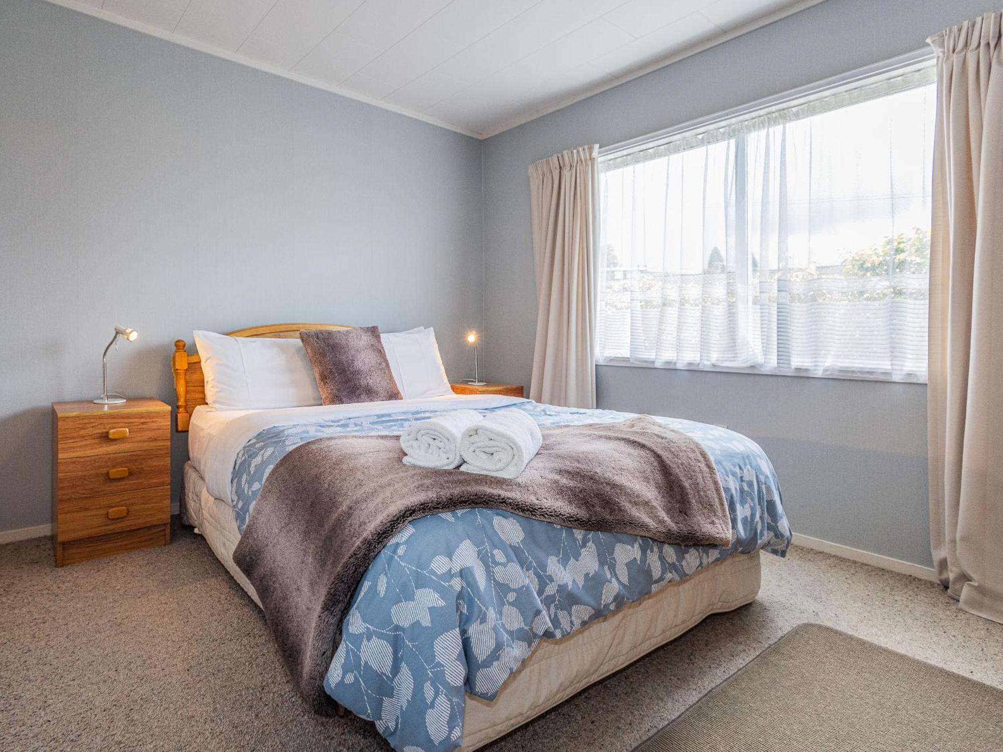 Central Riverside Retreat - Taupo Holiday Home Esterno foto