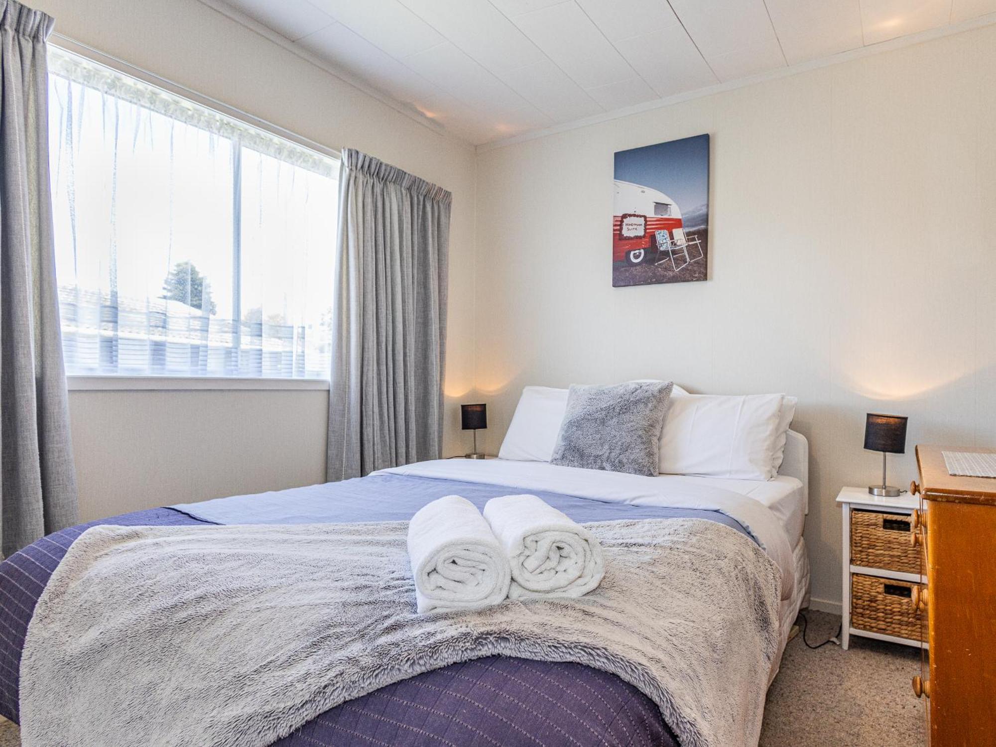 Central Riverside Retreat - Taupo Holiday Home Esterno foto