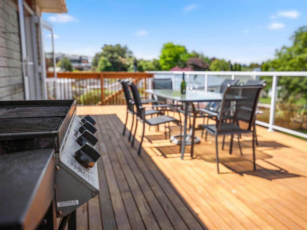 Central Riverside Retreat - Taupo Holiday Home Esterno foto