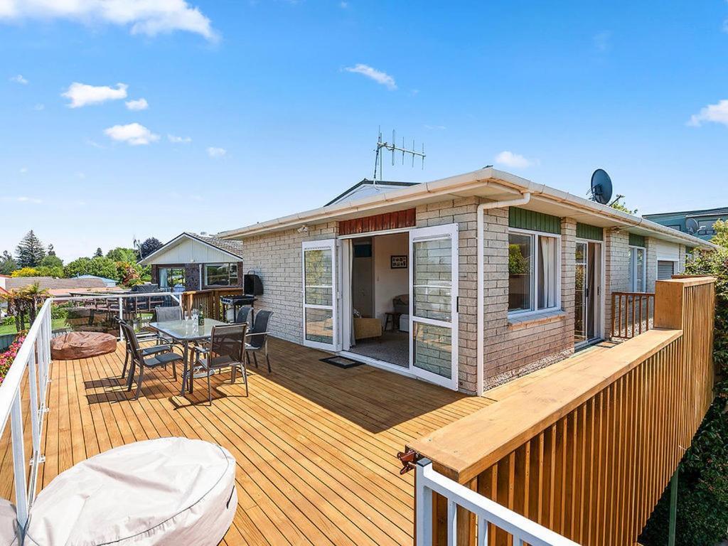 Central Riverside Retreat - Taupo Holiday Home Esterno foto