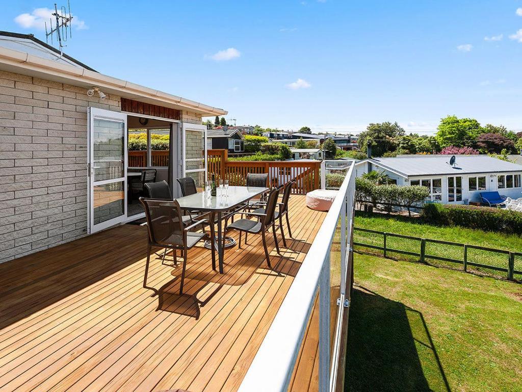 Central Riverside Retreat - Taupo Holiday Home Esterno foto